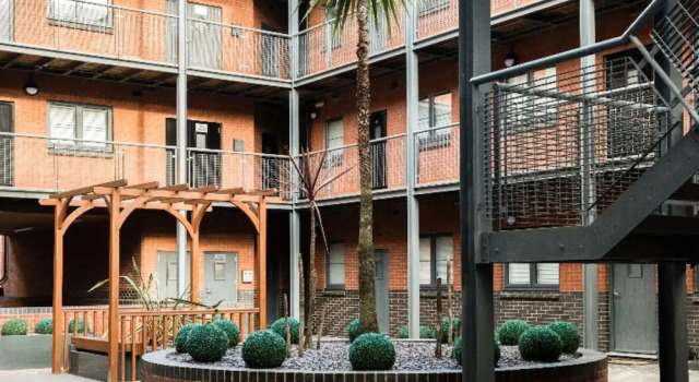 The Warehouse Loft - Trendy Converted Warehouse 3BDR, Book Hotel Hoteller i Birmingham med parkering, nær Shakespeare Express, Parkering