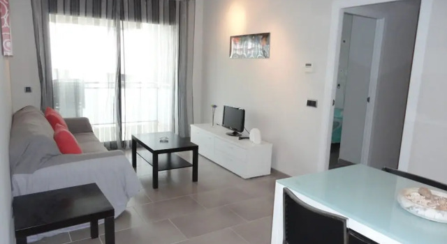 Spai A 1 - 4, Varaa Hotelli Hotellit Tarragonès uima-altaalla, Uima-allas