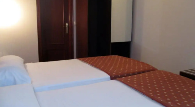 Трёхместный номер Standard Hotel Marina