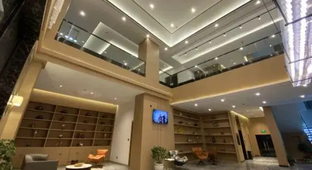 Garze Chin lives in a hotel, Rezervovat Hotel Hotely v Garze s parkováním, Parkování