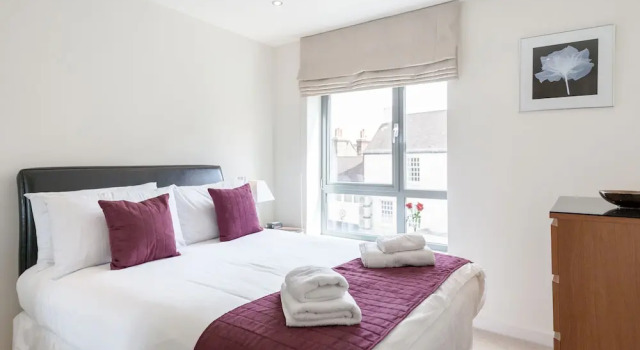 Roomspace Apartments -Marquis Court, Boek Appartement Epsom Surrey