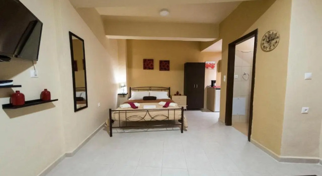 Апартаменты Цокольный этаж Zografos Apartment's - Old Town