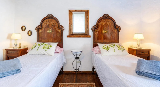 Villa Formaga Stunning View&garden and, Забронировать Вилла Отели озера Гарды с парковкой, Парковка