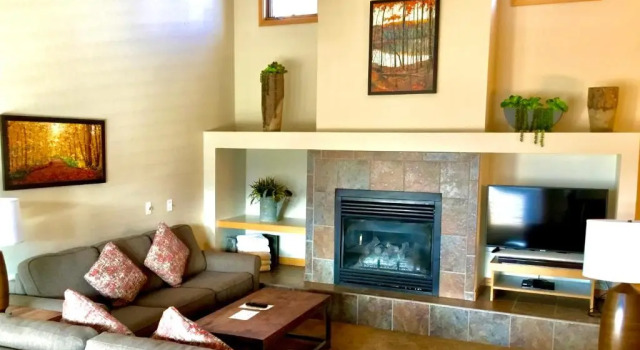Апартаменты с 3 комнатами Gold Point Resort Breckenridge by Vacatia