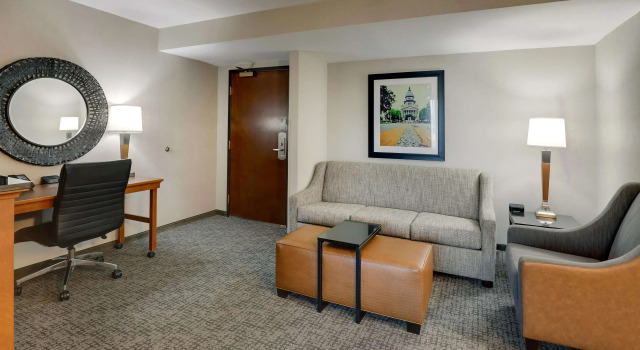 Luksusowy pokój Drury Inn & Suites Springfield IL