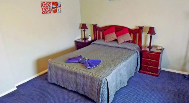 Castlereagh Lodge Motel, Book Motel Coonamble New South Wales