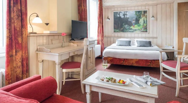 Люкс Hôtel Restaurant Le Bristol