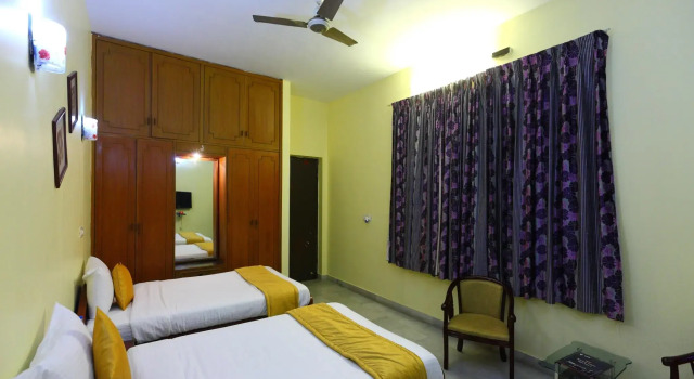 Golden Flowers Inn - Ekkatuthangal, Забронировать Отель Guindy Ченнаи, рядом с Выставочный комплекс Chennai Trade Centre