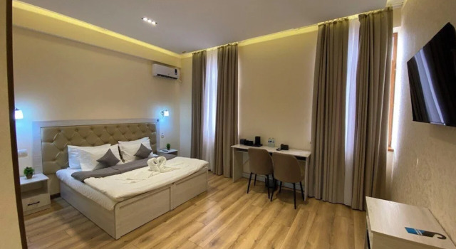 Люкс Luxury AKS Hotel