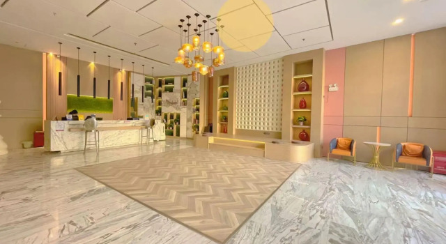 Shengjing Yijia Hotel (Xiangyang Railway Station People's Square Branch), Rezervovat Hotel Xiangyang Čína