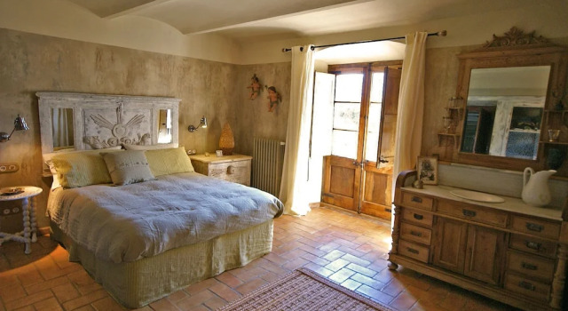 Masía Flateli, Book Hotel Sant Marti de Llemena Girona