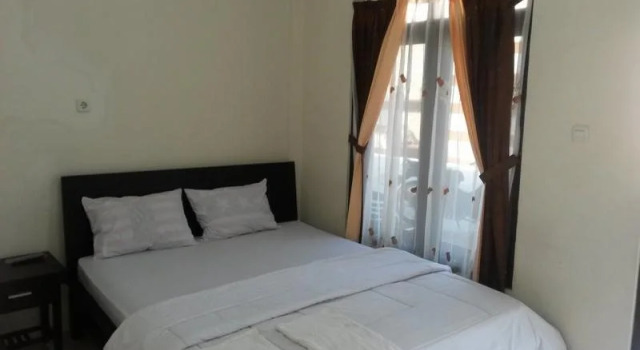 Hotel Dubai Sumenep, Book Hotel Hoteller i Sumenep med parkering, Parkering