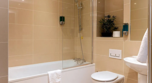 Skyvillion - Tower Point Enfield 1bed W Balcony