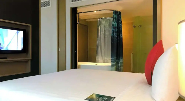 Двухместный люкс Mercure Kuala Lumpur Shaw Parade