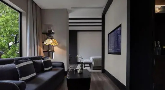 Suite with street view 6500 Old Alley Courtyard Hotel，Changsha
