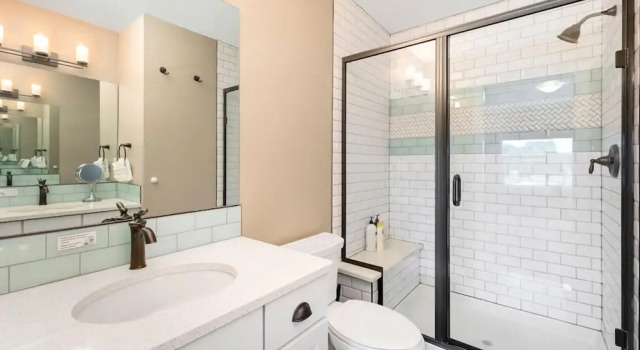 Коттедж Amazing Urban Townhome Near Breweries & River!