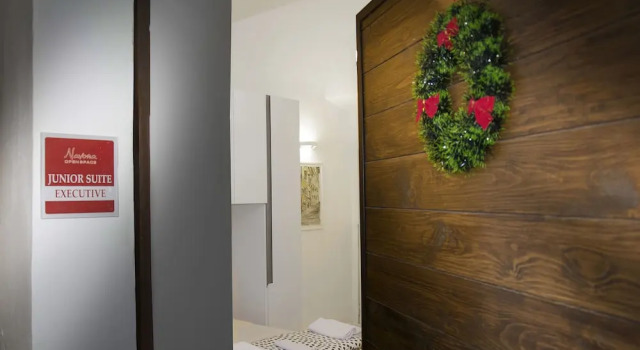 Полулюкс Executive Navona Open Space Apartments