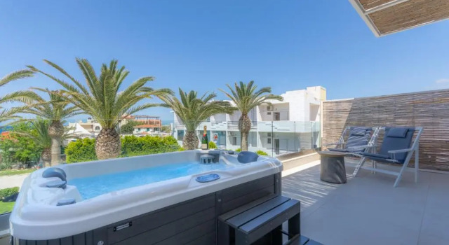 Люкс Drossia Palms Hotel and Nisos Beach Suites