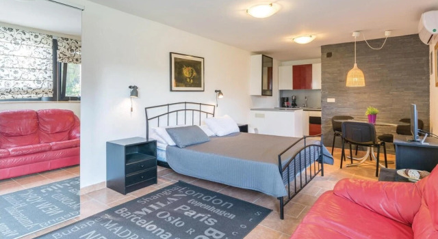 Beautiful Apartment in Pula With Outdoor Swimming Pool and Wifi