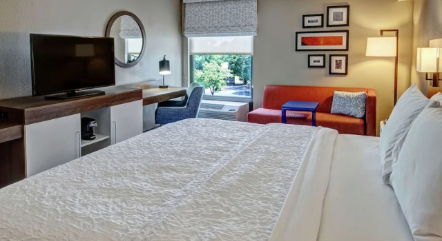 Двухместный номер Standard с красивым видом из окна Hampton Inn Elizabeth City
