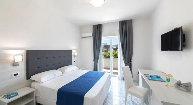 Двухместный номер Standard с балконом Royal Sunset Hotel & Spa