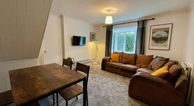Коттедж House Near Llandaff for up to 6 With Parking