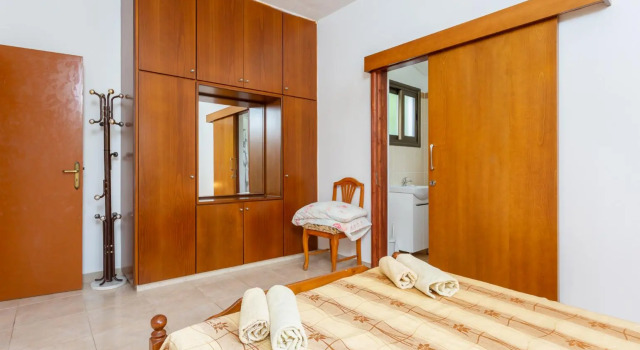 Villa Eleni Large Private Pool Walk to Beach Sea Views A C Wifi Car Not Required Eco-friendly - 1840, Rezerwuj Willa Hotele 3-gwiazdkowe w Peja, 3*
