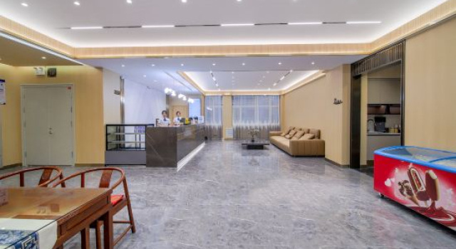 GELI Hotel (Linyi Pingyi Yinhua Road), Varaa Hotelli Hotellit Shandong pysäköinnillä, Pysäköinti