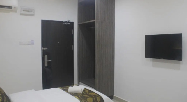 Одноместный номер Standard DMetro Hotel