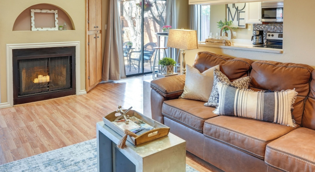 1 Mi to Unm: Convenient Albuquerque Townhome!, Varaa Huoneisto Albuquerque New Mexico