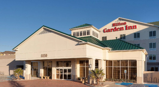 Кровать в общем номере Hilton Garden Inn El Paso Airport