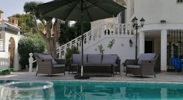 Villa in Orihuela Costa for 6 Guests
