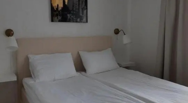 Hotell Monica, Rezerwuj Hotel Hotele w Svealand z parkingiem, Parking
