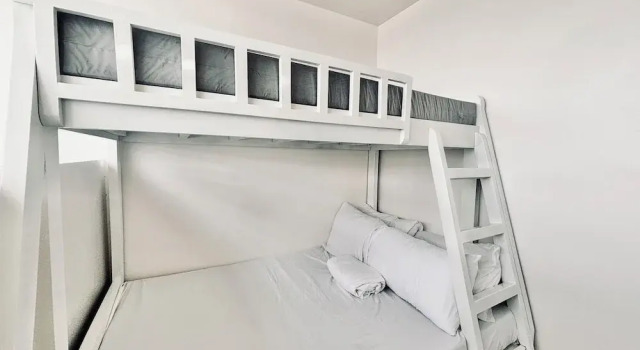 Budget Bunk Studio Comfort