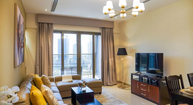 SuperHost - Lovely Condo With Balcony In the Heart of Downtown, Забронировать Апартаменты/квартира Дубай Эмират Дубай, рядом с Дубайский аквариум