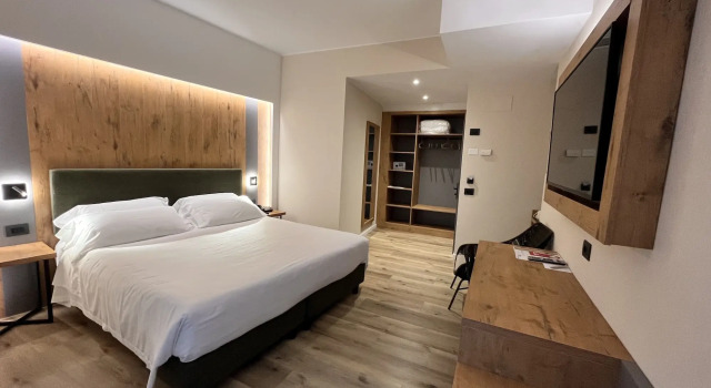 Hotel America
