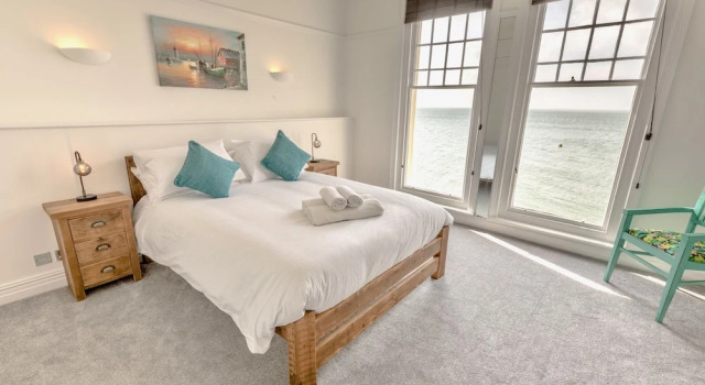 Pier View Apartment at Beach House
