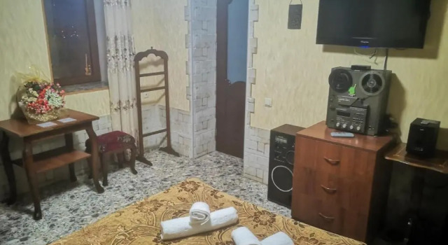 Двухместный номер Standard с видом на сад Hostel Sadu Kutaisi