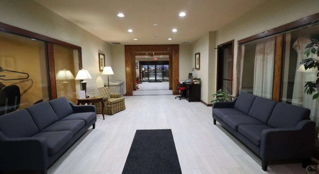 Super 8 by Wyndham Perryville, Boek Mini-hotel Hotels in Missouri met zwembad, Zwembad