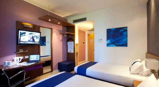 Двухместный номер Standard Holiday Inn Express Reggio Emilia by IHG