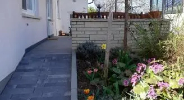 Ferienhaus Rauwolf mit 2 Ferienwohnungen, Забронировать Отель Рошбах 