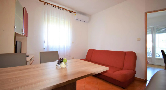 Frane & Ivanka Gabrić, Prenota Appartamento Hotel a Isole Quarnerine con parcheggio, Parcheggio