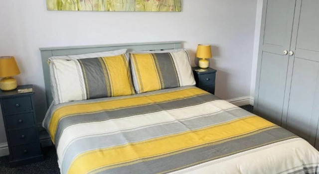 The Garden Room Five Minutes From Filey, Varaa Huoneisto Asunnot kohteessa Merseyside, Huoneisto