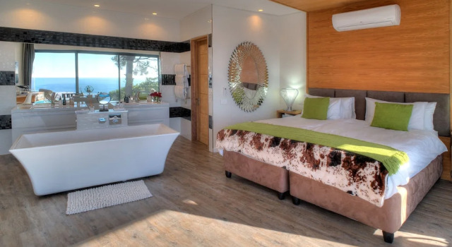 Номер Standard с красивым видом из окна Sea Star Rocks Boutique Hotel