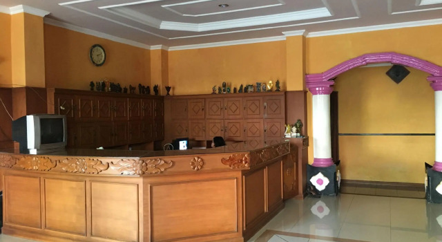 Hotel Alami near Alun-Alun Klaten, Book Hotel Klaten Central Java