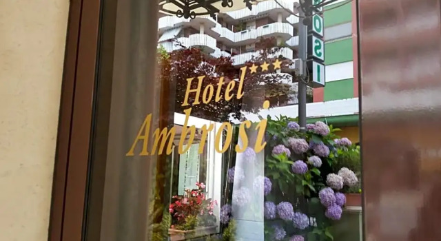 Hotel Ambrosi, Rezervovat Hotel Hotely v Lazio s parkováním, Parkování