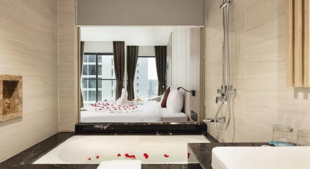 Люкс с балконом Nalicas Nha Trang Hotel