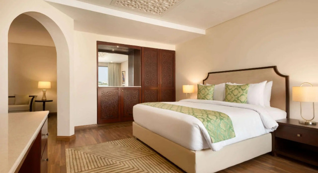 Люкс Business Ramada by Wyndham Lahore Gulberg II