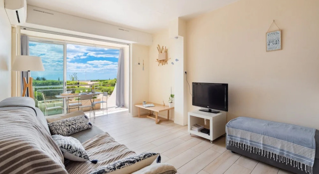 La Comédie de Vanneau - L'Intermède, Book Hotel Hoteller i Palavas-les-Flots med parkering, Parkering