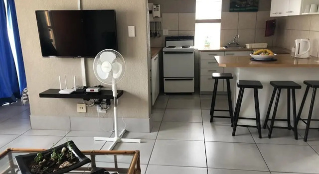 Семейные апартаменты с 2 комнатами Amies Self-catering Apartments